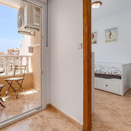 A Bright And Cozy Apartment Right Next To The Sea Torrevieja Exterior photo